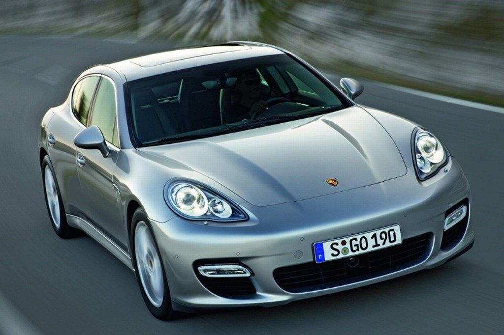 PORSCHE PANAMERA V8 4.8 TURBO